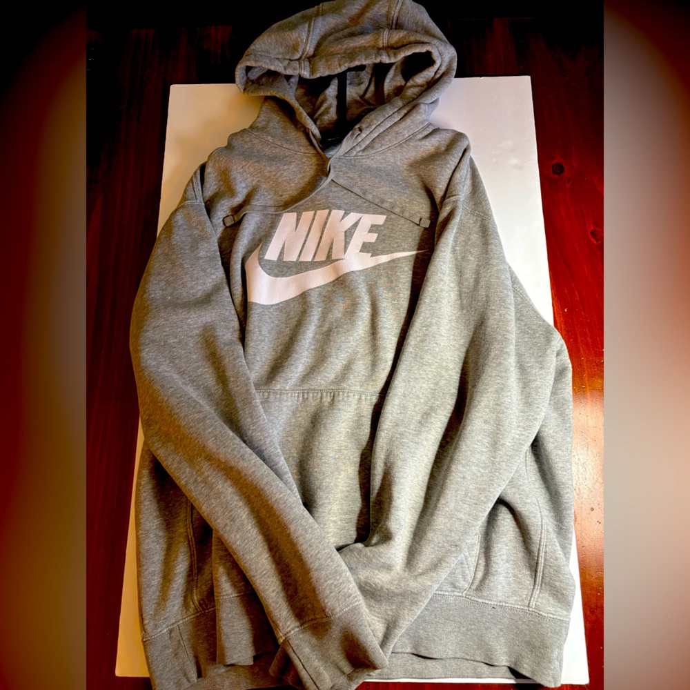 Nike Men's Gray Hoodie